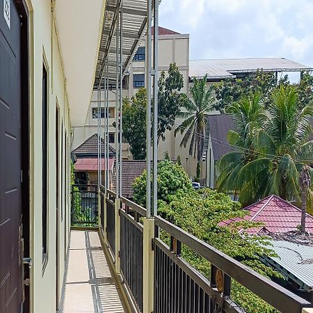 Urbanview Hotel Kharisma Banjarmasin Banjarmasin  Kültér fotó