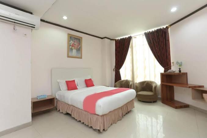 Urbanview Hotel Kharisma Banjarmasin Banjarmasin  Kültér fotó