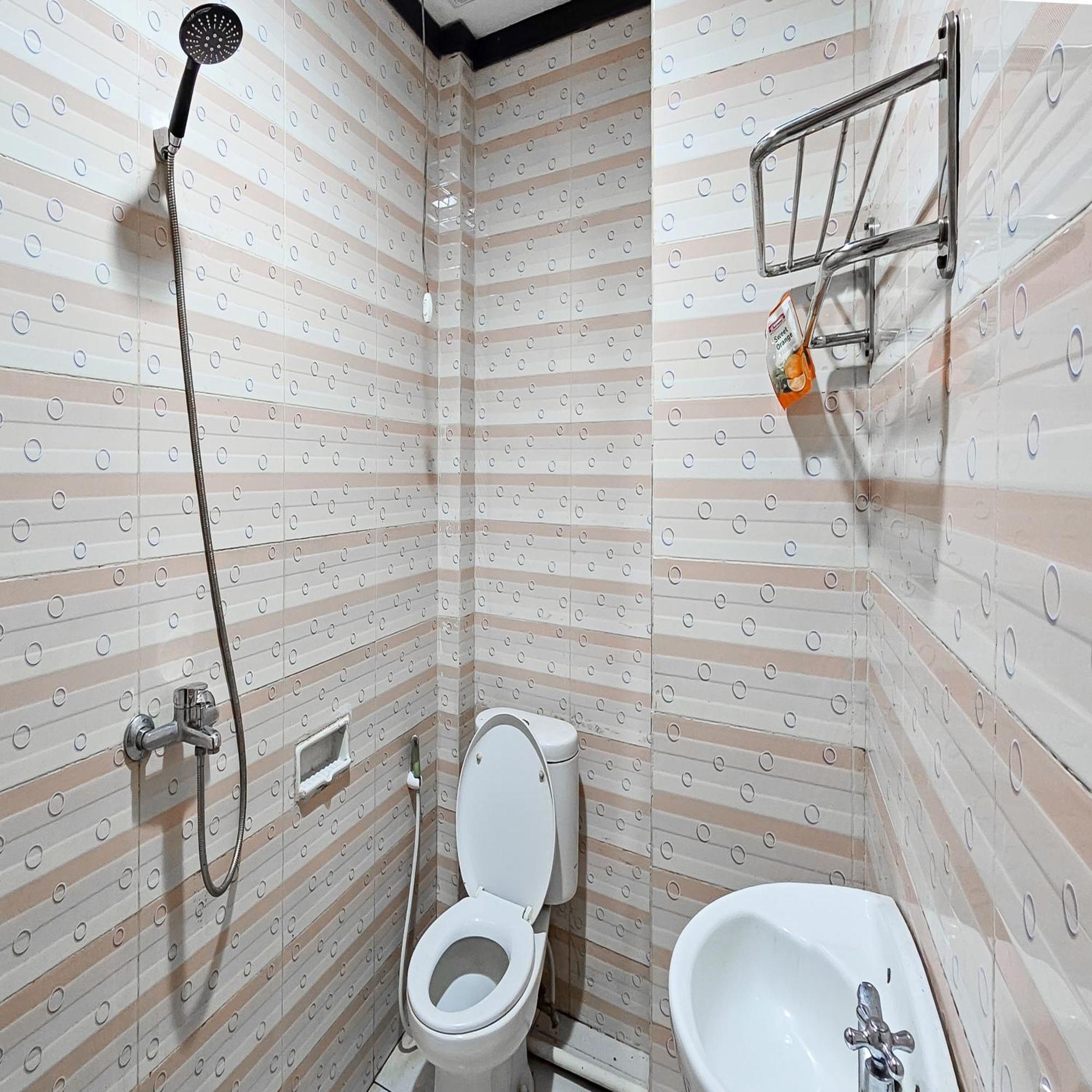 Urbanview Hotel Kharisma Banjarmasin Banjarmasin  Kültér fotó