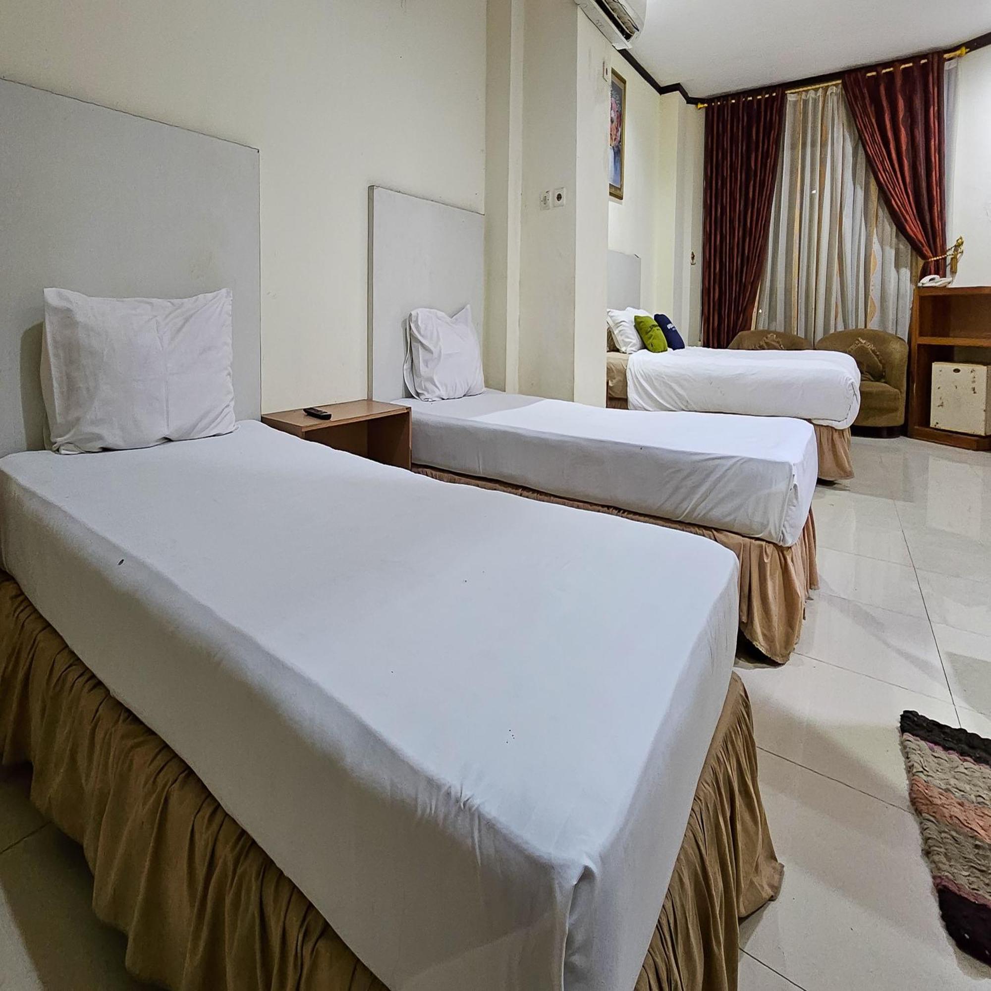 Urbanview Hotel Kharisma Banjarmasin Banjarmasin  Kültér fotó