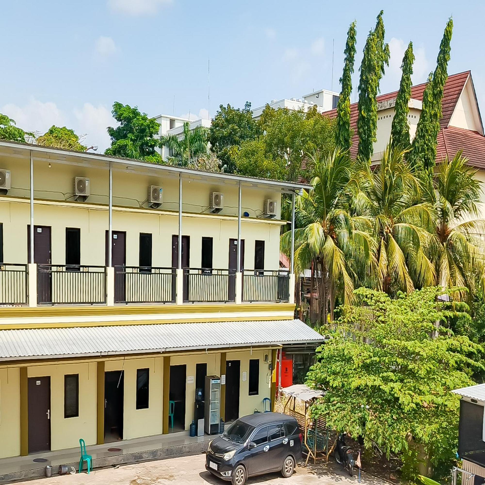 Urbanview Hotel Kharisma Banjarmasin Banjarmasin  Kültér fotó